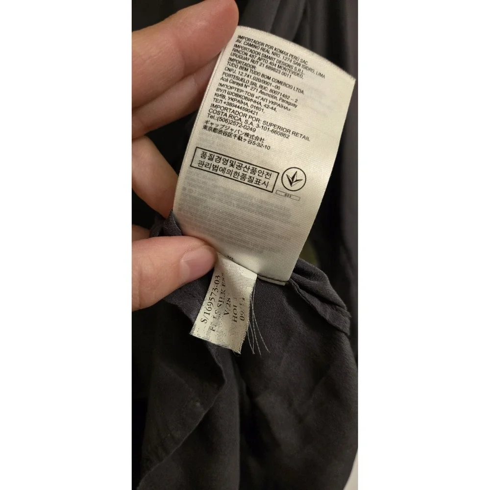 Banana Republic Womens 100% Silk M Petite Blouse Button Up Double Pocket Sheer - Picture 10 of 10